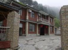 依山楼农家乐
