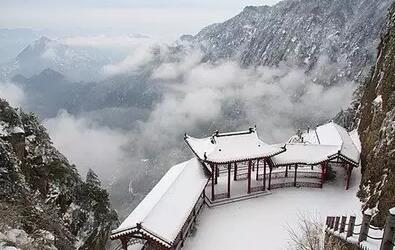 雪山