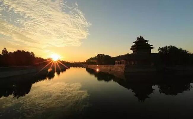 太阳升起